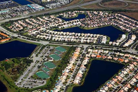 En el sur de la Florida, las ventas de bienes raíces de lujo han aumentado considerablemente