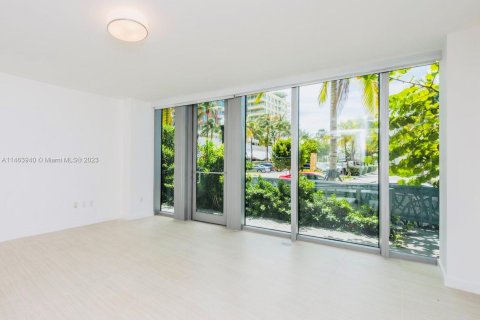 Condo in Miami Beach, Florida, 1 bedroom  № 752165 - photo 7