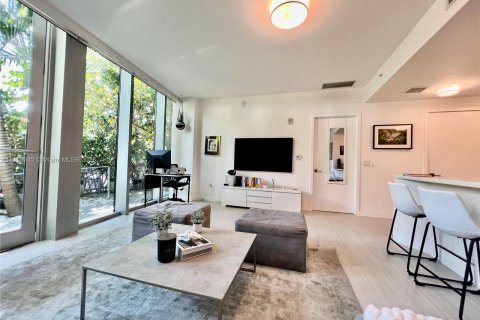 Condo in Miami Beach, Florida, 1 bedroom  № 752165 - photo 18