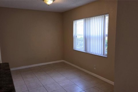 Copropriété à louer à Orlando, Floride: 2 chambres, 84.08 m2 № 1299655 - photo 4