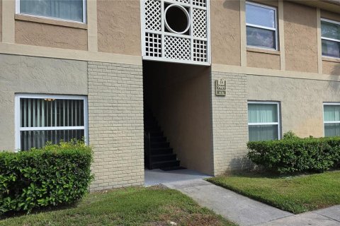 Copropriété à louer à Orlando, Floride: 2 chambres, 84.08 m2 № 1299655 - photo 1