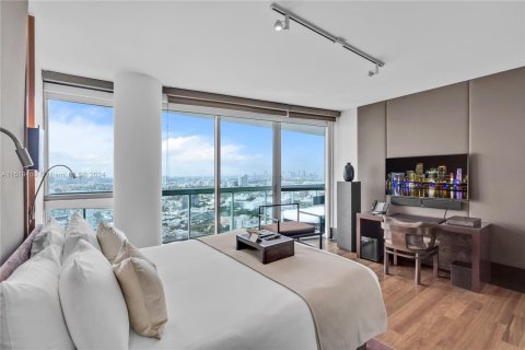 Condominio en venta en Miami Beach, Florida, 2 dormitorios, 122.26 m2 № 989082 - foto 17