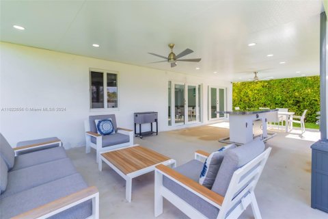 Casa en venta en Miami, Florida, 4 dormitorios, 146.14 m2 № 1310125 - foto 27