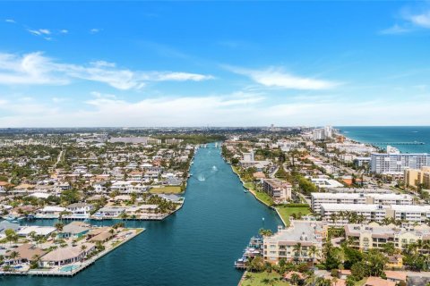 Villa ou maison à vendre à Deerfield Beach, Floride: 4 chambres, 396.88 m2 № 1310044 - photo 12