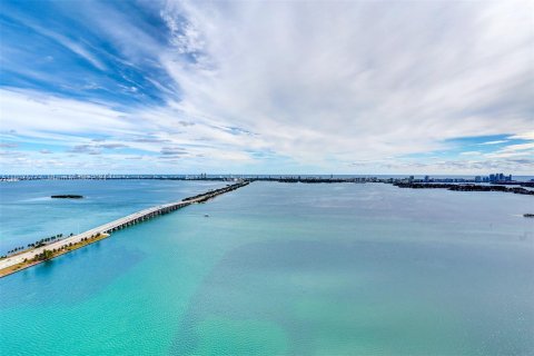 Condo in Miami, Florida, 1 bedroom  № 1232658 - photo 20