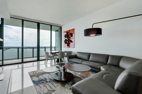 Condominio en venta en Miami, Florida, 1 dormitorio, 89.09 m2 № 1232658 - foto 12