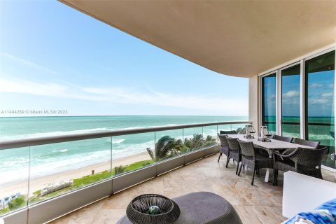 Condo in Sunny Isles Beach, Florida, 3 bedrooms  № 866475 - photo 28