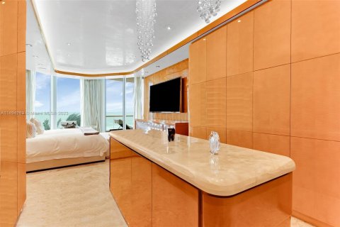 Condo in Sunny Isles Beach, Florida, 3 bedrooms  № 866475 - photo 17