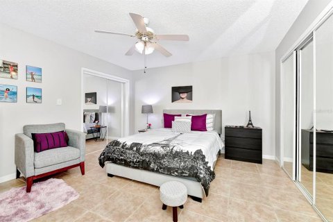 Dúplex en venta en Orlando, Florida, 3 dormitorios, 143.26 m2 № 1150645 - foto 18