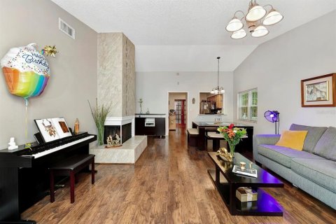 Duplex à vendre à Orlando, Floride: 3 chambres, 143.26 m2 № 1150645 - photo 12