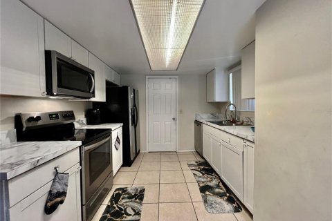 Dúplex en venta en Orlando, Florida, 2 dormitorios, 87.7 m2 № 1150646 - foto 5