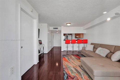 Condominio en venta en Miami, Florida, 1 dormitorio, 58.99 m2 № 991266 - foto 5