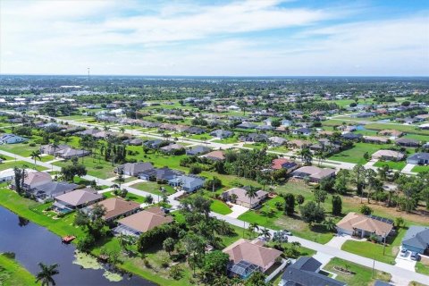 Villa ou maison à vendre à Rotonda, Floride: 3 chambres, 180.79 m2 № 1247950 - photo 3