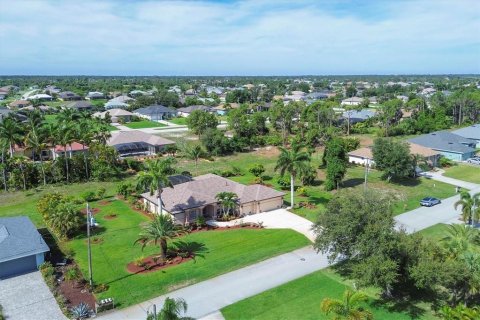 Villa ou maison à vendre à Rotonda, Floride: 3 chambres, 180.79 m2 № 1247950 - photo 4