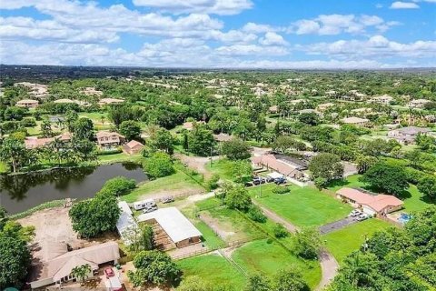 Terreno en venta en Davie, Florida № 1225813 - foto 15