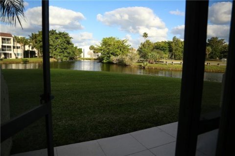 Condo in Weston, Florida, 2 bedrooms  № 1228790 - photo 4