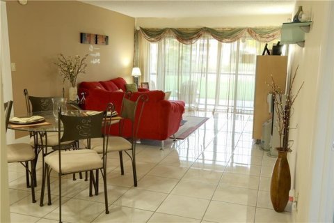 Copropriété à vendre à Weston, Floride: 2 chambres, 101.26 m2 № 1228790 - photo 12