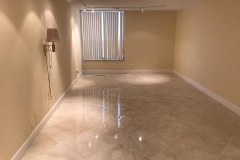 Condo in Boca Raton, Florida, 2 bedrooms  № 1226068 - photo 24