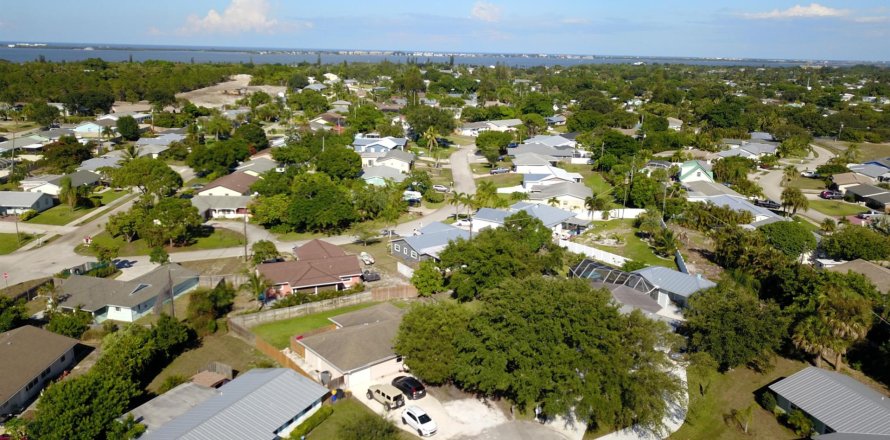 Casa en Jensen Beach, Florida 3 dormitorios, 150.13 m2 № 1228791