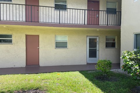 Condominio en venta en Palm Springs, Florida, 2 dormitorios, 83.7 m2 № 1132751 - foto 28