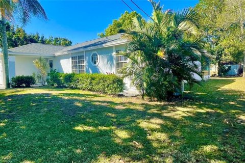 Casa en venta en Port St. Lucie, Florida, 3 dormitorios, 109.62 m2 № 1123438 - foto 3