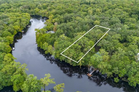 Terreno en venta en Fort White, Florida № 1311475 - foto 1