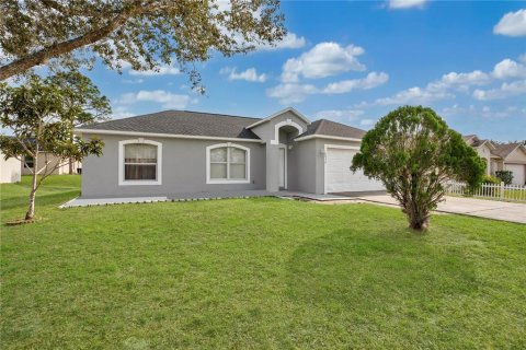 Villa ou maison à vendre à Kissimmee, Floride: 3 chambres, 142.6 m2 № 1312466 - photo 3