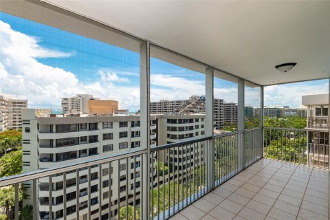 Condo in Key Biscayne, Florida, 2 bedrooms  № 1310415 - photo 28