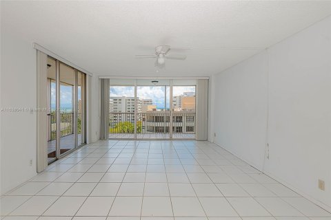 Copropriété à vendre à Key Biscayne, Floride: 2 chambres, 124.02 m2 № 1310415 - photo 4