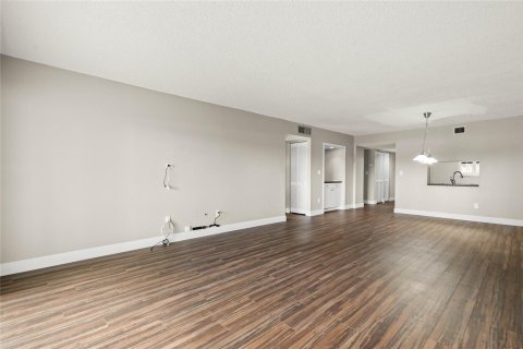 Condominio en venta en Weston, Florida, 2 dormitorios, 120.03 m2 № 1080738 - foto 22