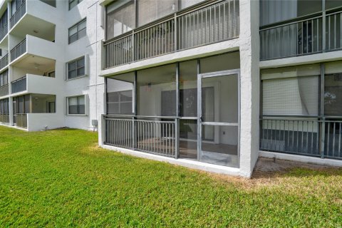 Condominio en venta en Weston, Florida, 2 dormitorios, 120.03 m2 № 1080738 - foto 5
