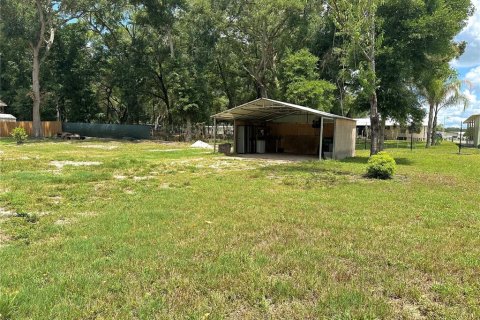 Terreno en venta en Zephyrhills, Florida № 1252562 - foto 2