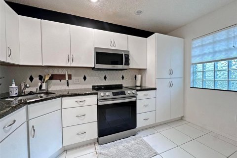 Condo in Boynton Beach, Florida, 3 bedrooms  № 1252564 - photo 8