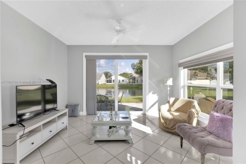 Villa ou maison à vendre à Delray Beach, Floride: 3 chambres, 174.1 m2 № 911003 - photo 12