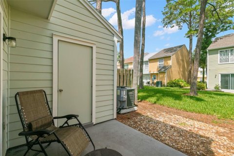 Townhouse in Tampa, Florida 2 bedrooms, 103.12 sq.m. № 1369858 - photo 24