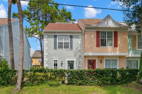 Adosado en venta en Tampa, Florida, 2 dormitorios, 103.12 m2 № 1369858 - foto 2