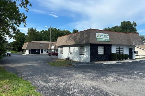 Propiedad comercial en venta en Ocala, Florida, 965.16 m2 № 1369863 - foto 1