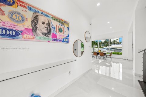 Casa en venta en Sunny Isles Beach, Florida, 4 dormitorios, 277.87 m2 № 1238269 - foto 13