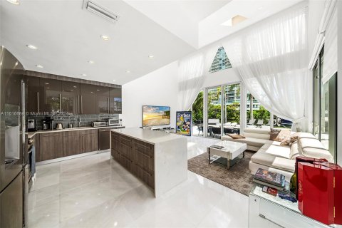 Villa ou maison à vendre à Sunny Isles Beach, Floride: 4 chambres, 277.87 m2 № 1238269 - photo 26