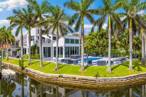 Villa ou maison à vendre à Sunny Isles Beach, Floride: 4 chambres, 277.87 m2 № 1238269 - photo 6