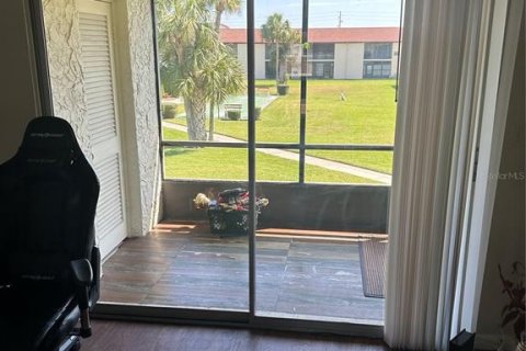 Copropriété à vendre à New Port Richey, Floride: 1 chambre, 65.77 m2 № 1361658 - photo 24