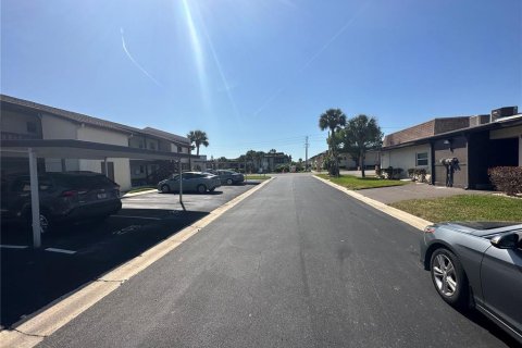 Condominio en venta en New Port Richey, Florida, 1 dormitorio, 65.77 m2 № 1361658 - foto 5