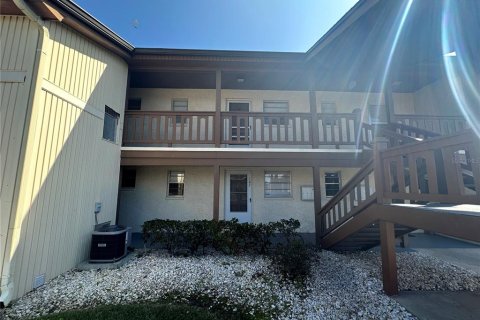 Condo in New Port Richey, Florida, 1 bedroom  № 1361658 - photo 27