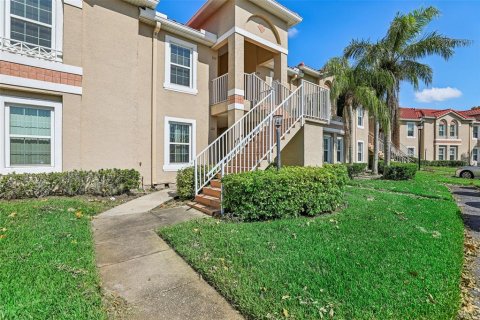 Condominio en venta en Kissimmee, Florida, 3 dormitorios, 105.54 m2 № 1401789 - foto 2