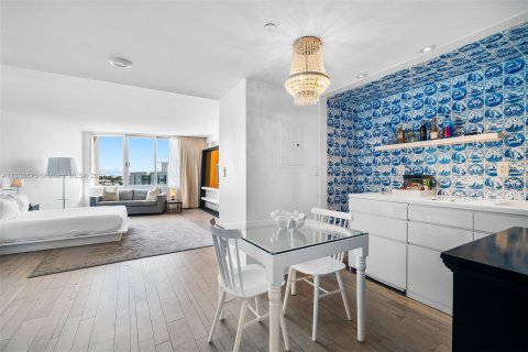 Condominio en venta en Miami Beach, Florida, 46.64 m2 № 289981 - foto 7