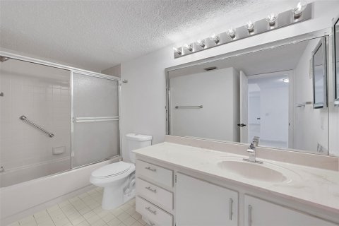 Condominio en venta en Sunrise, Florida, 2 dormitorios, 131.74 m2 № 1121343 - foto 2