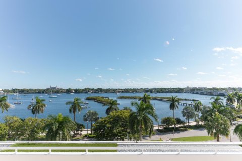 Condominio en venta en West Palm Beach, Florida, 3 dormitorios, 191.01 m2 № 747974 - foto 18