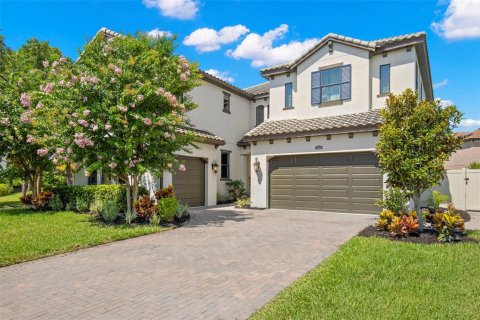 Casa en venta en Tampa, Florida, 6 dormitorios, 400.78 m2 № 1253654 - foto 2