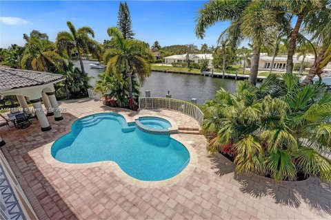 Villa ou maison à vendre à Lighthouse Point, Floride: 5 chambres, 381.74 m2 № 858664 - photo 20