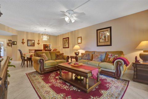 Condo in Tamarac, Florida, 2 bedrooms  № 935277 - photo 5